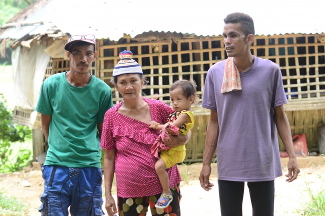 Raymond, mother and brother